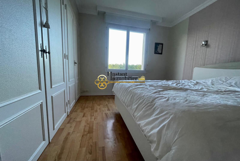 Maison - 193 m² - 9 pièces