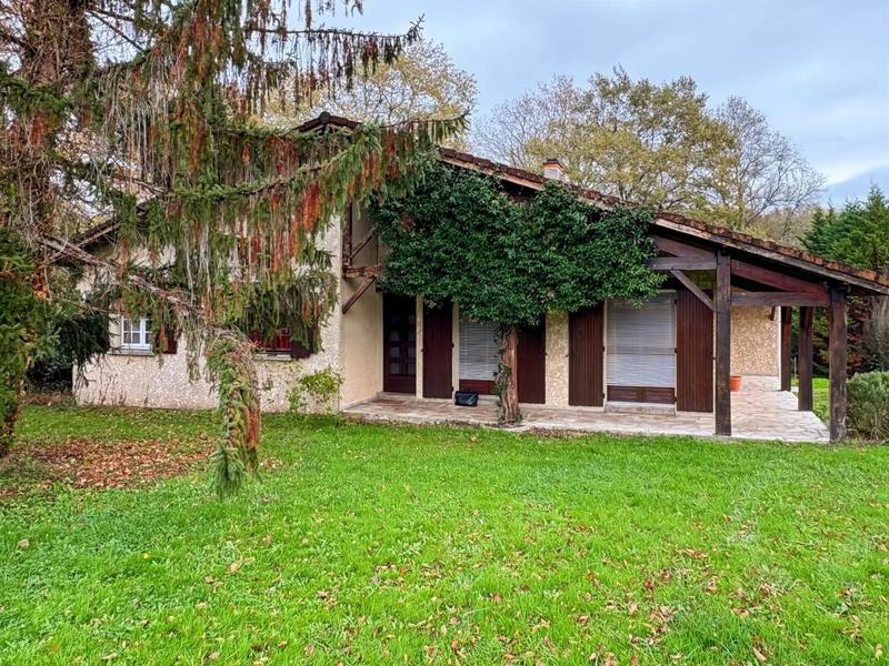 Maison traditionnelle - 90 m² - 5 pièces