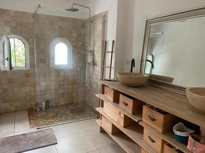 Maison - 184 m² - 6 pièces