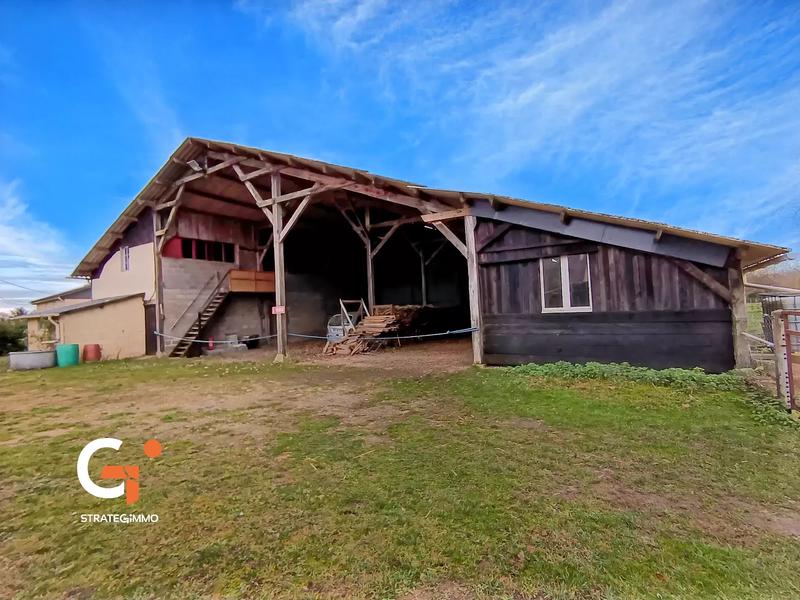 Maison - 400 m² - 4 pièces