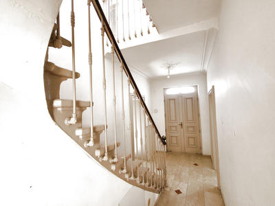 Maison - 219 m² - 8 pièces