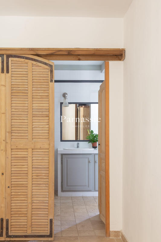 Villa - 240 m² - 6 pièces