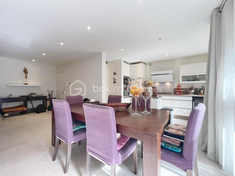 Appartement - 103 m² - 5 pièces