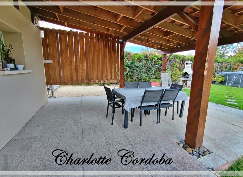 Maison - 140 m² - 5 pièces