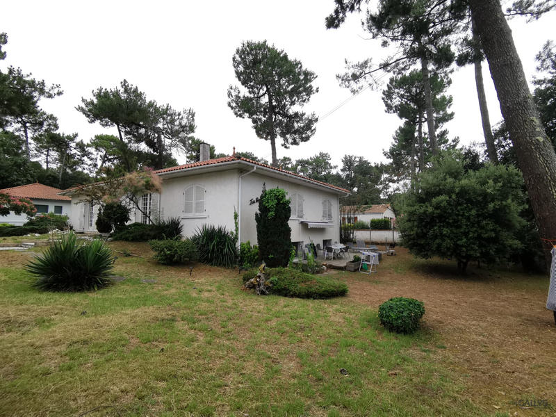 Villa - 185 m² - 7 pièces