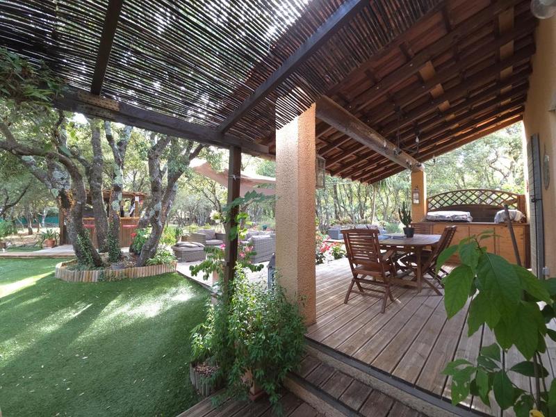 Villa - 180 m² - 6 pièces