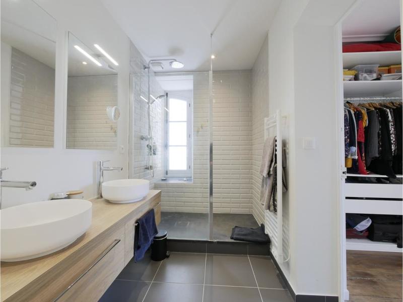 Maison - 407 m² - 17 pièces