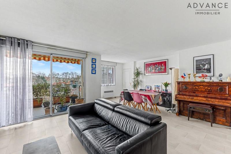 Appartement - 104 m² - 4 pièces