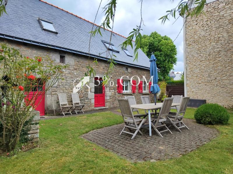 Propriété - 181 m² - 9 pièces