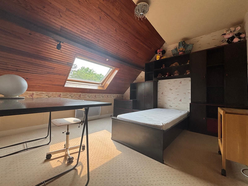 Maison - 201 m² - 7 pièces