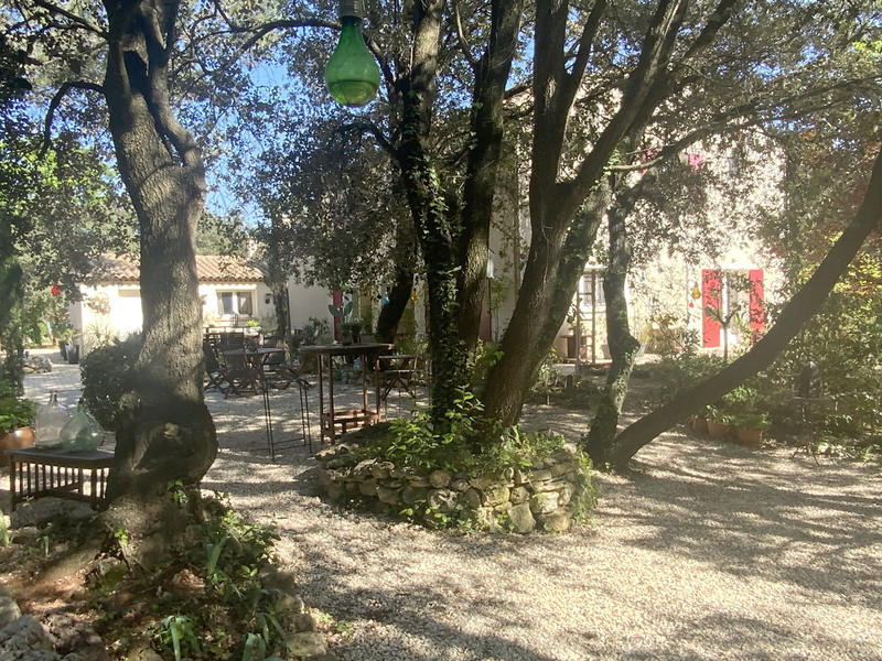 Maison - 275 m² - 10 pièces