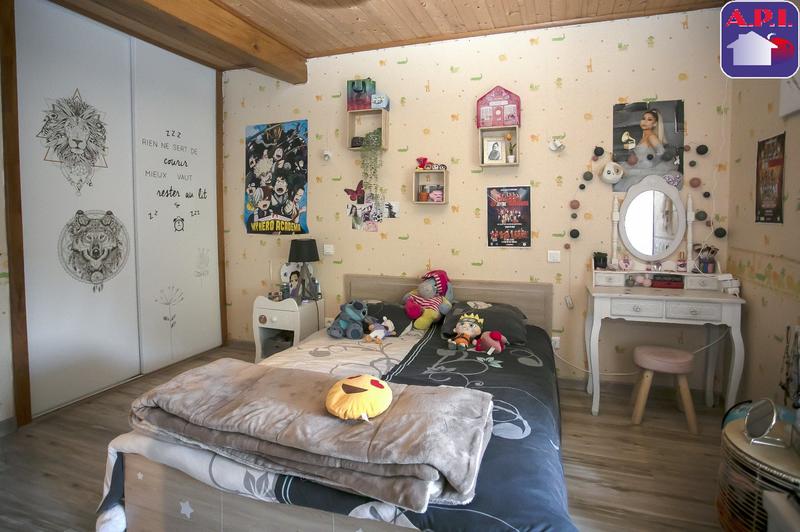 Propriété - 282 m² - 12 pièces