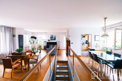 Maison - 195 m² - 8 pièces