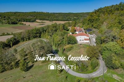 Maison - 350 m² - 13 pièces