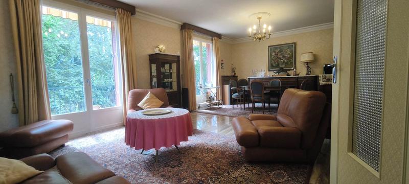 Maison - 176 m² - 8 pièces