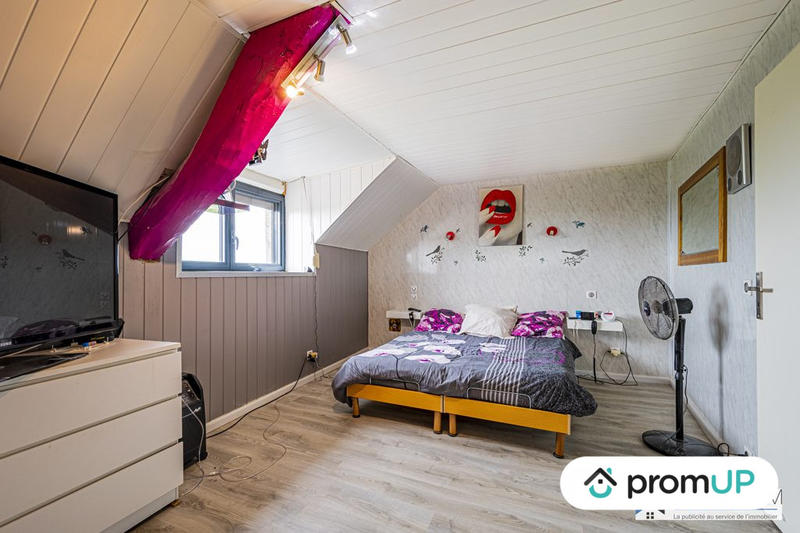 Maison - 202 m² - 5 pièces