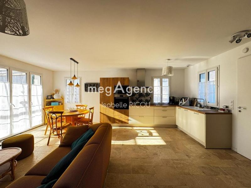 Maison traditionnelle - 96 m² - 4 pièces