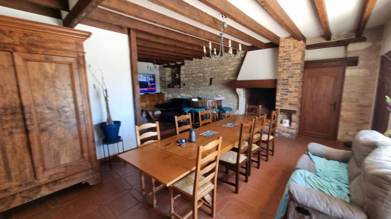 Maison - 232 m² - 9 pièces