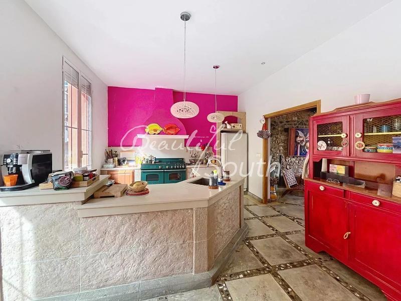 Maison de ville - 220 m² - 6 pièces