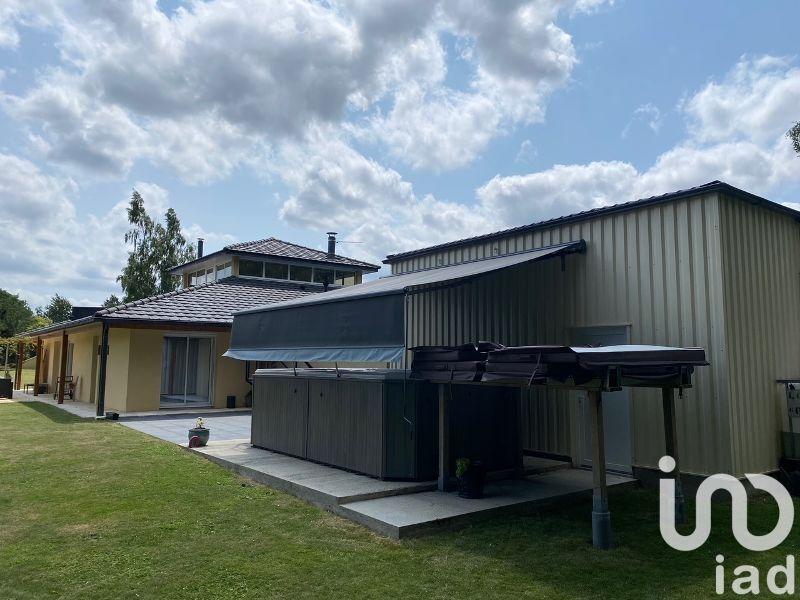 Maison de maîtres - 218 m² - 9 pièces