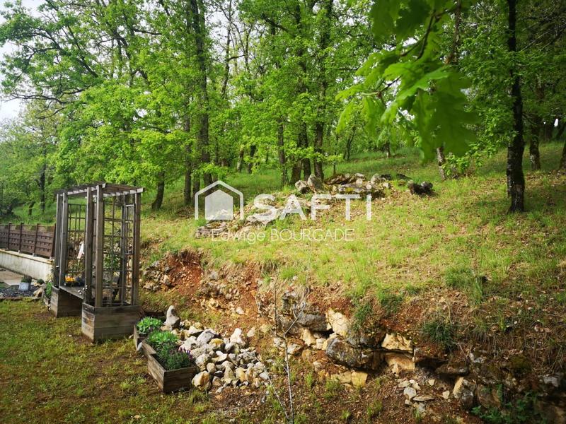 Maison - 150 m² - 7 pièces