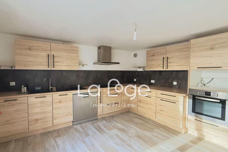 Appartement - 94 m² - 4 pièces