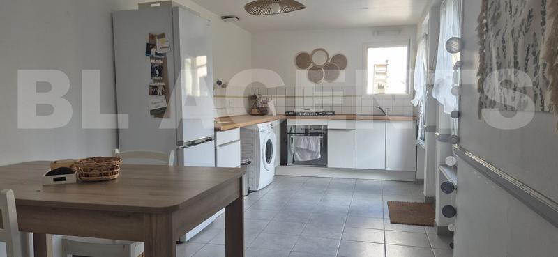 Maison - 151 m² - 6 pièces