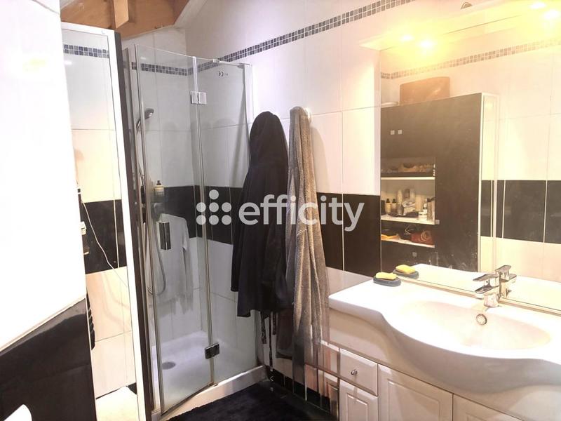 Maison - 165 m² - 6 pièces