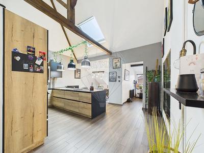 Appartement - 80 m² - 3 pièces