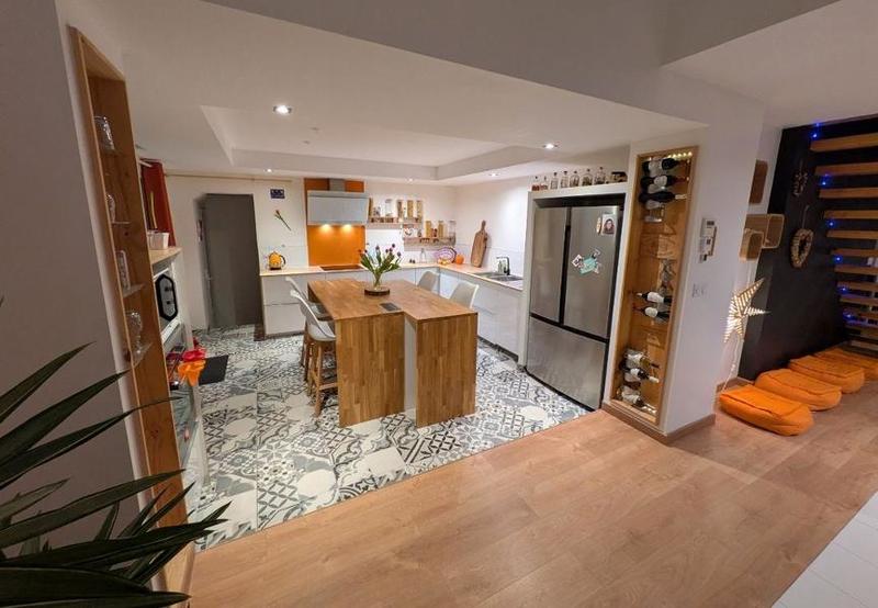 Maison - 170 m² - 5 pièces