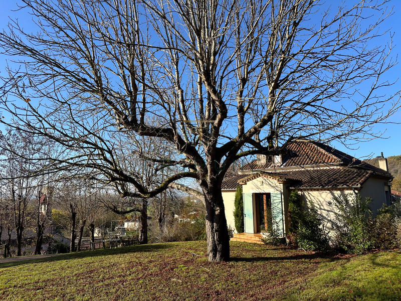 Maison - 203 m² - 6 pièces