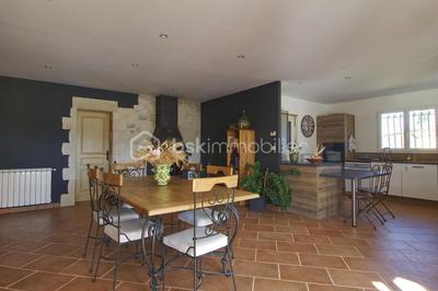 Villa - 136 m² - 5 pièces
