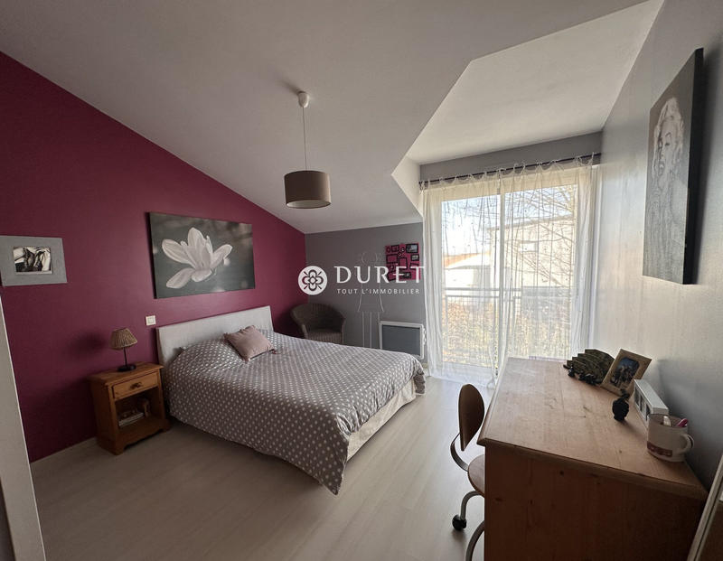 Maison traditionnelle - 221 m² - 7 pièces