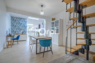 Maison - 106 m² - 4 pièces