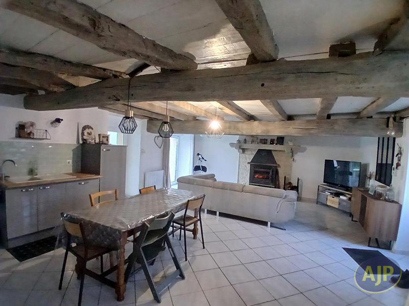 Maison - 82 m² - 4 pièces