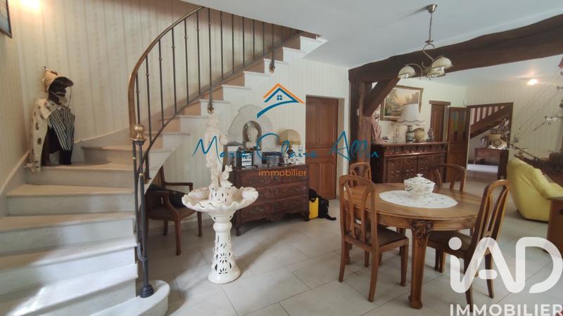 Maison - 350 m² - 10 pièces