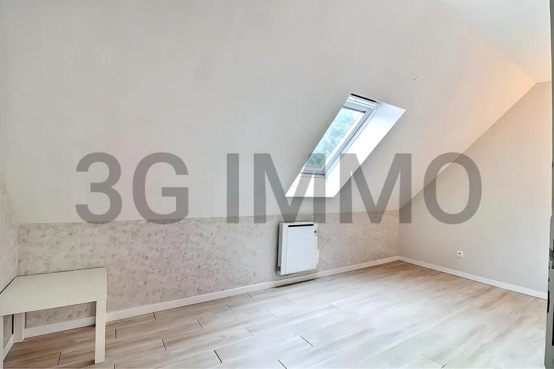 Maison traditionnelle - 147 m² - 7 pièces