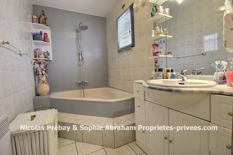 Maison - 94 m² - 5 pièces