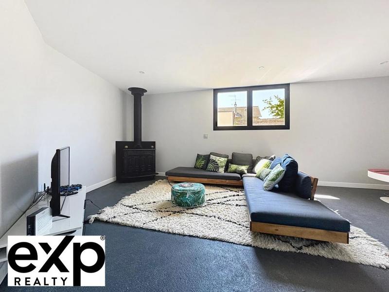 Loft - 494 m² - 10 pièces