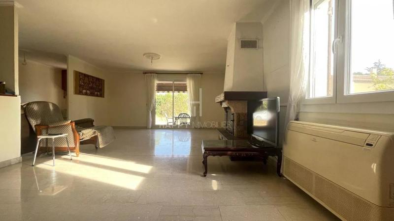 Maison traditionnelle - 110 m² - 5 pièces