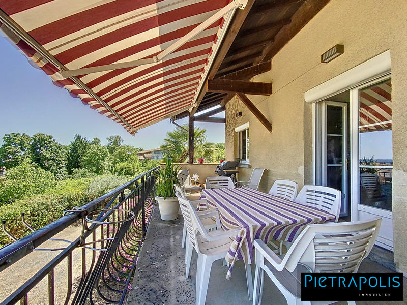 Maison - 140 m² - 5 pièces