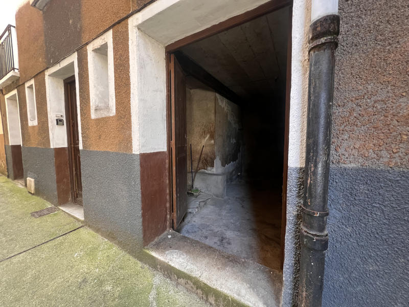 Maison - 99 m² - 4 pièces