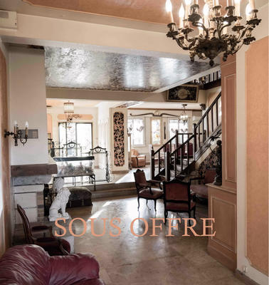 Villa - 233 m² - 8 pièces