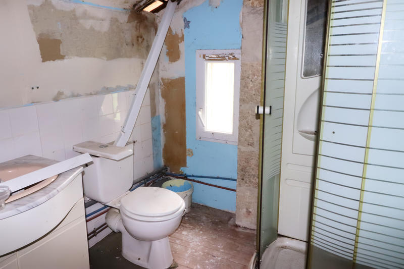 Maison - 200 m² - 7 pièces