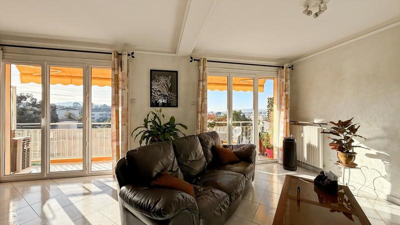 Appartement - 71 m² - 4 pièces