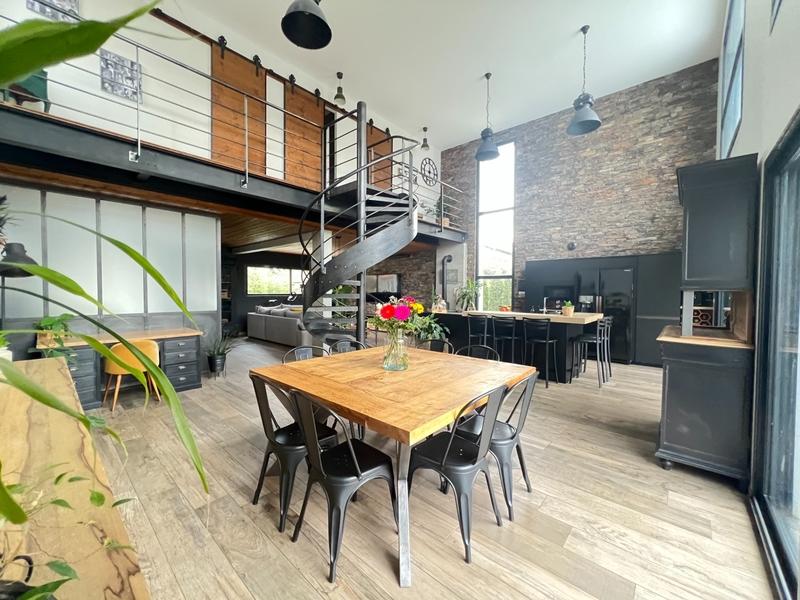 Maison - 157 m² - 4 pièces