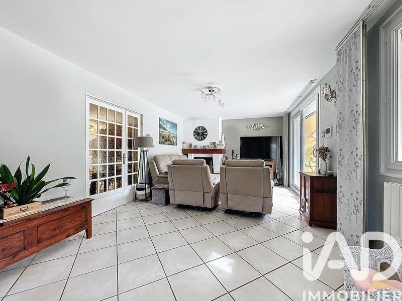 Maison - 143 m² - 5 pièces