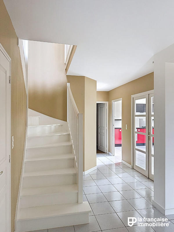 Maison - 171 m² - 8 pièces