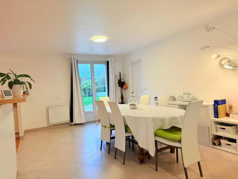 Maison - 98 m² - 5 pièces