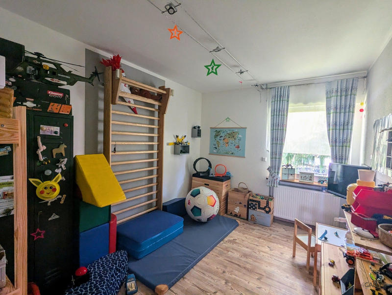 Maison - 170 m² - 9 pièces